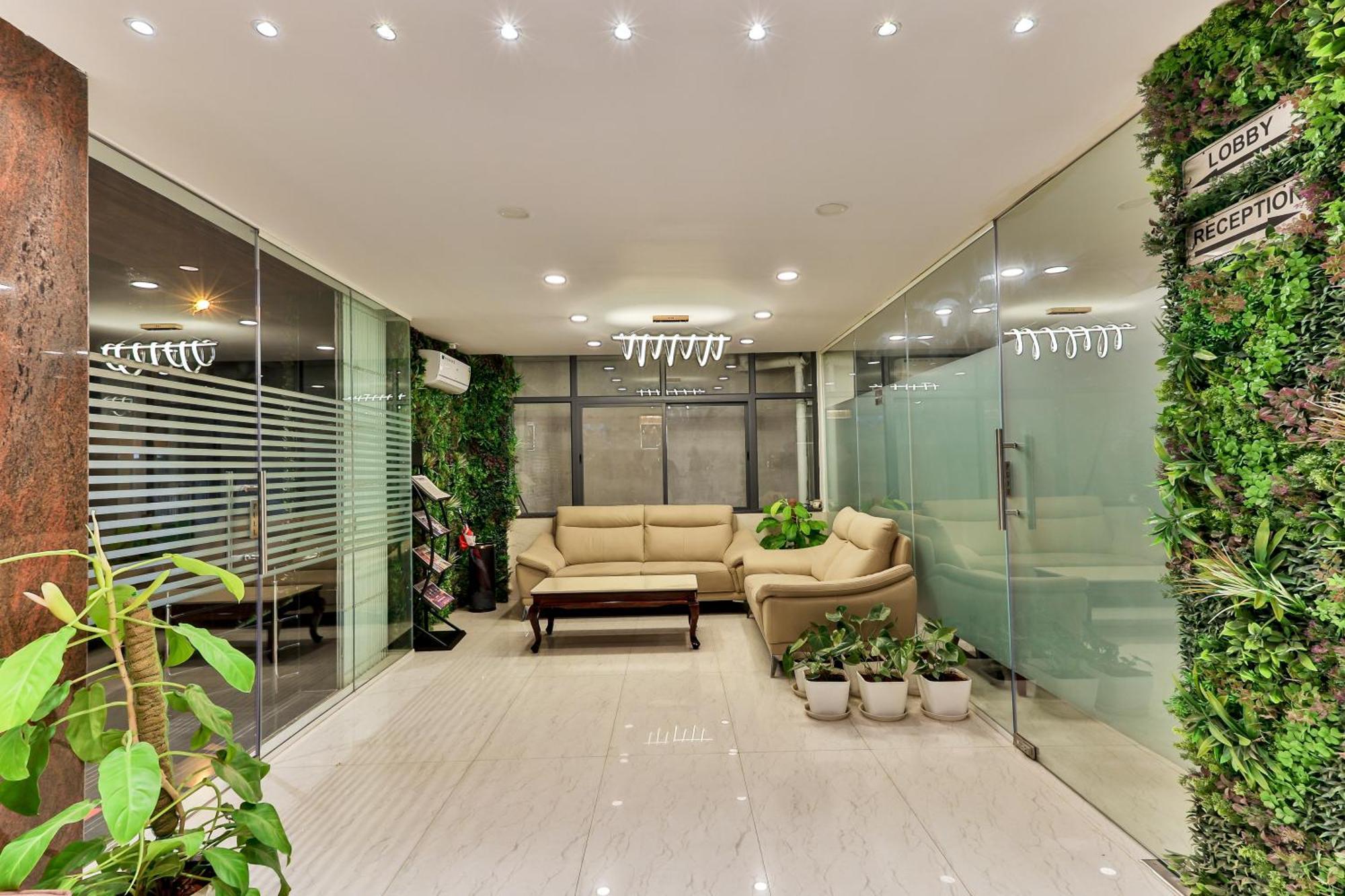 The Auberge Boutique Hotel - Manyata Tech Park Бангалор Экстерьер фото